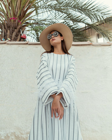 LINEN ABAYA OSTRICH FEATHER TRIM