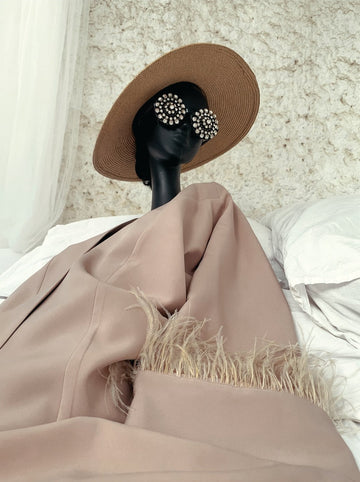 HEAVY CREPE, OSTRICH FEATHER Abaya