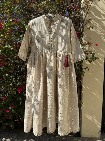 ELEGANT DRESS