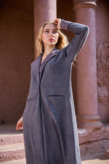 عباية سوداء