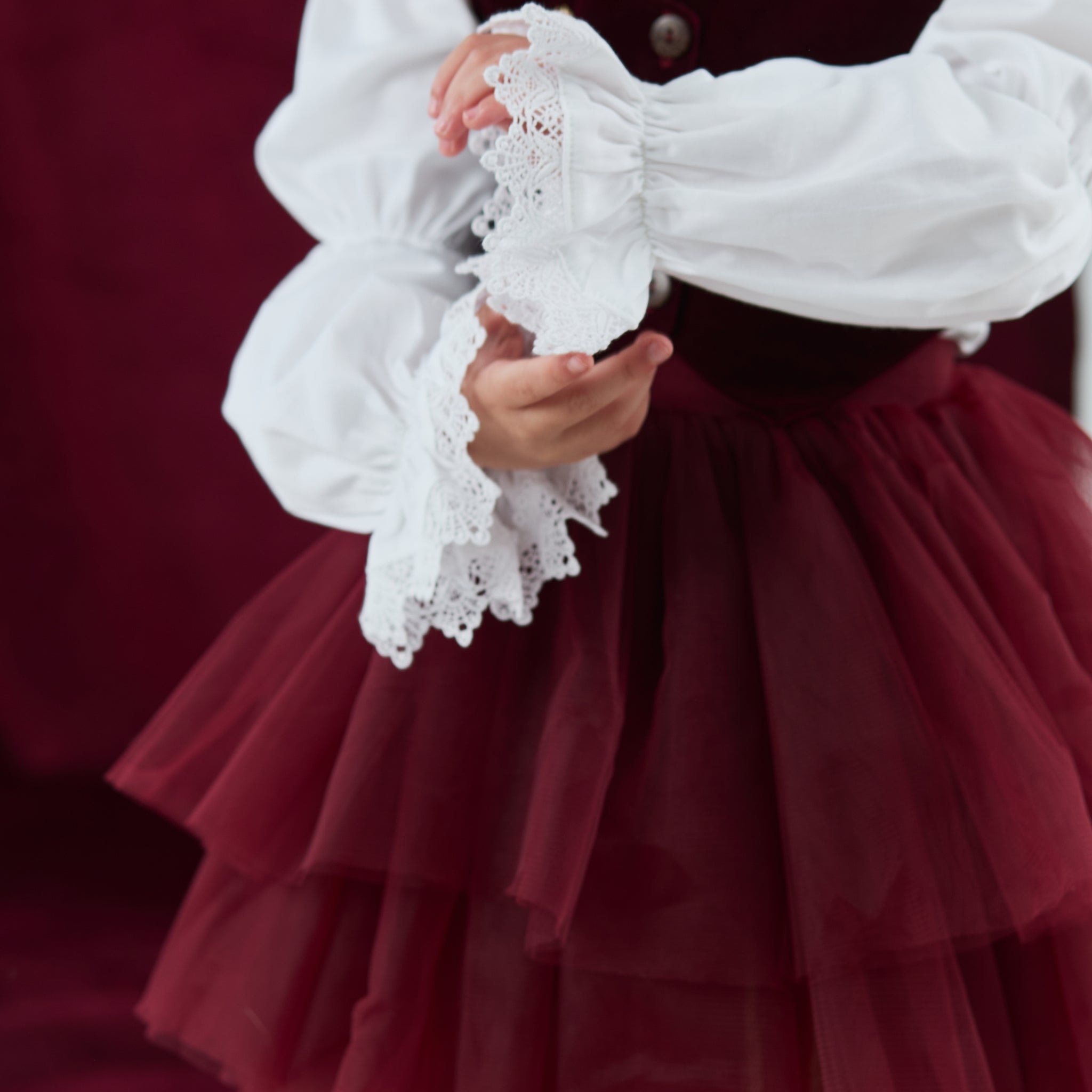 KIDS TOP AND SKIRTS SET