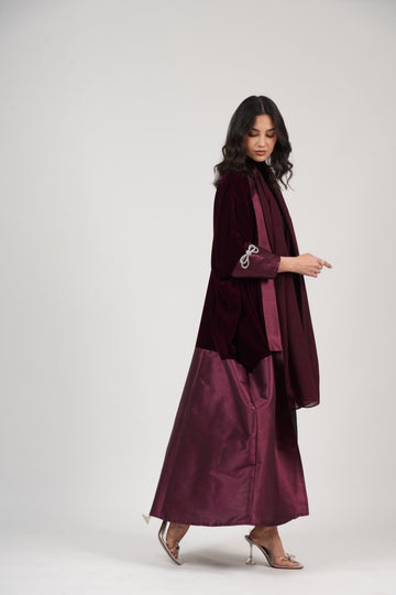 ELEGANT ABAYA