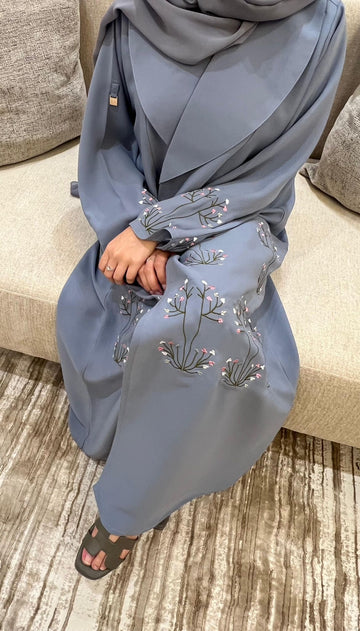 ELEGANT ABAYA