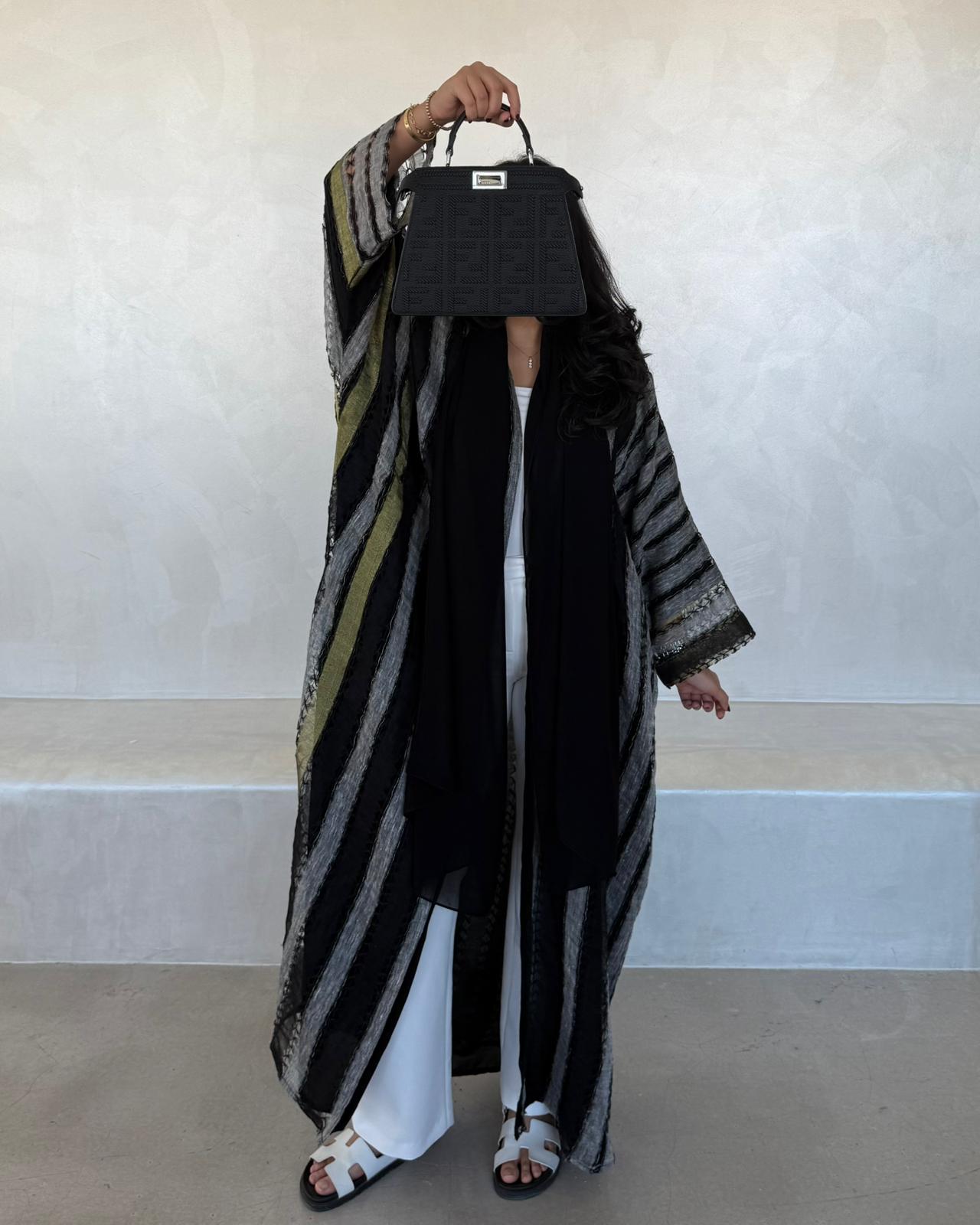 STRIPE BURLAP ABAYA