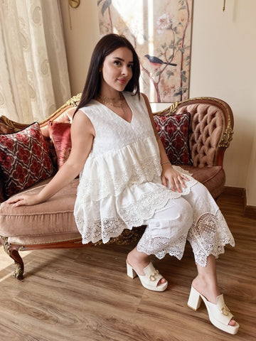 TOP AND PANTS SET