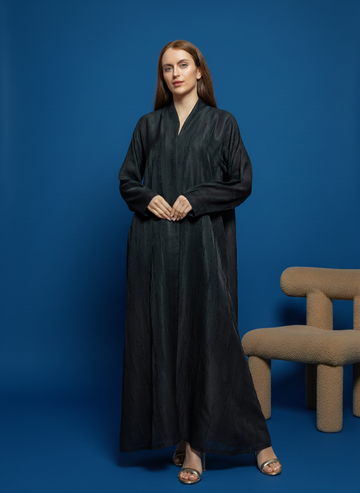 عباية سوداء